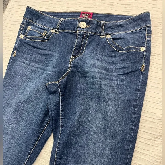 Torrid jeans women’s 18R plus size stretch straight skinny plus size - Picture 3 of 11